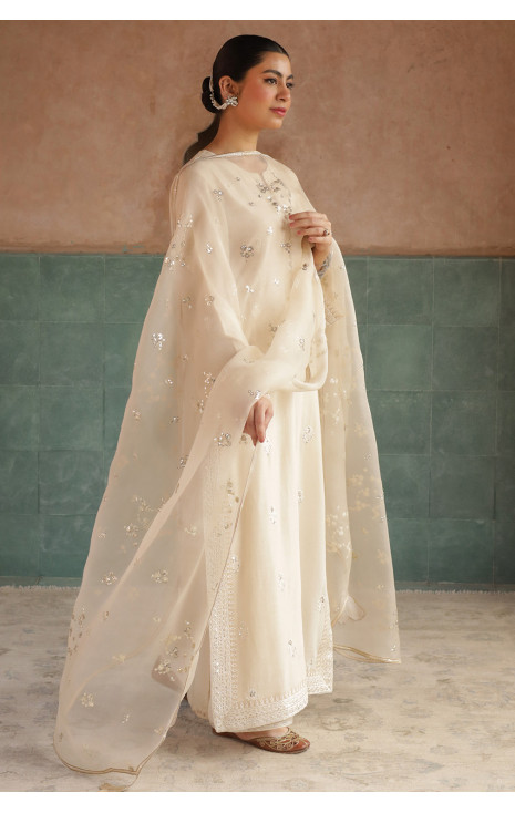 Ivory Outfit